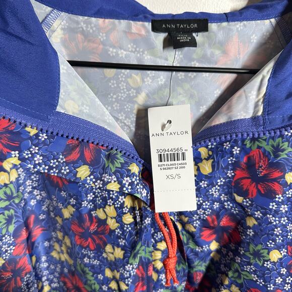NEW Ann Taylor Floral Rain Poncho Blue Size XS/S - Picture 4 of 9